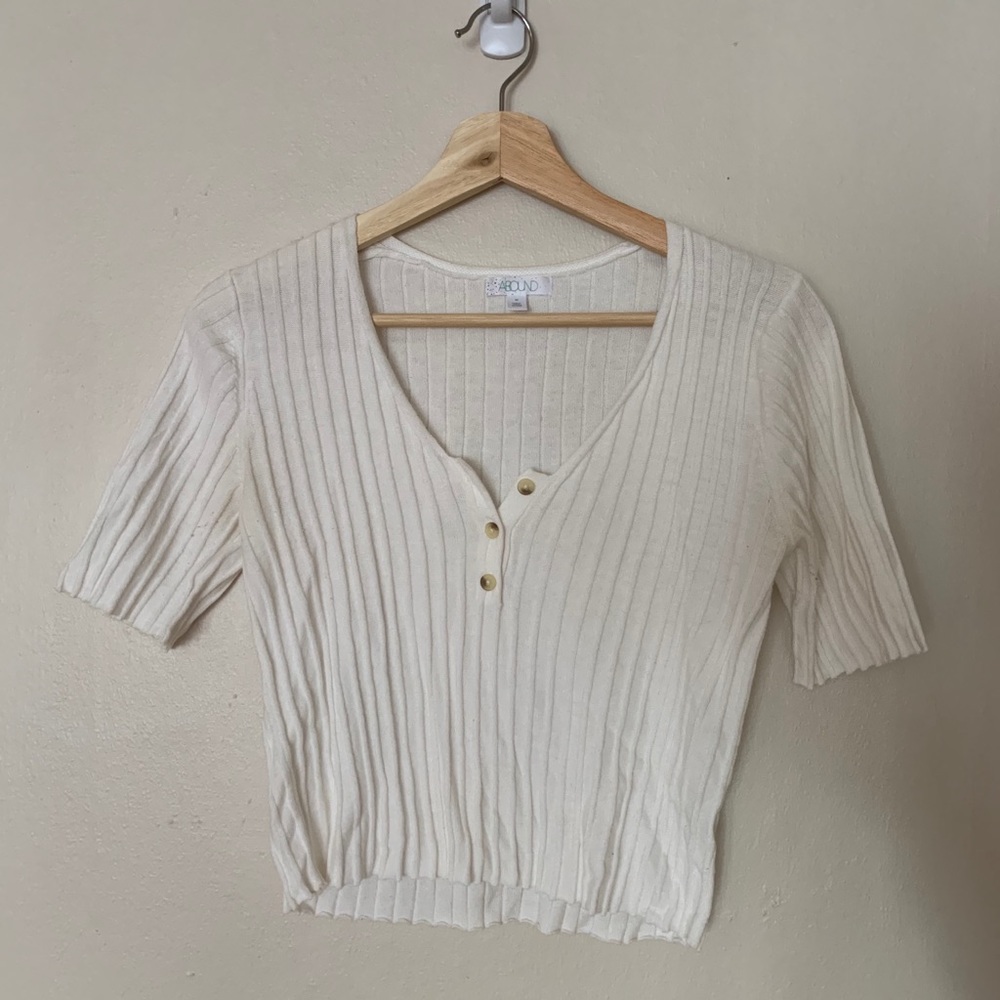Cropped White Ribbed Top